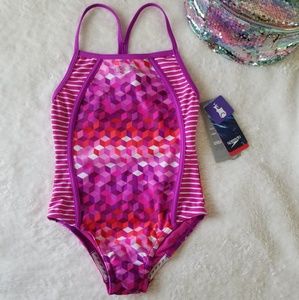 New! Girls Speedo swimsuit. Sz. 7
